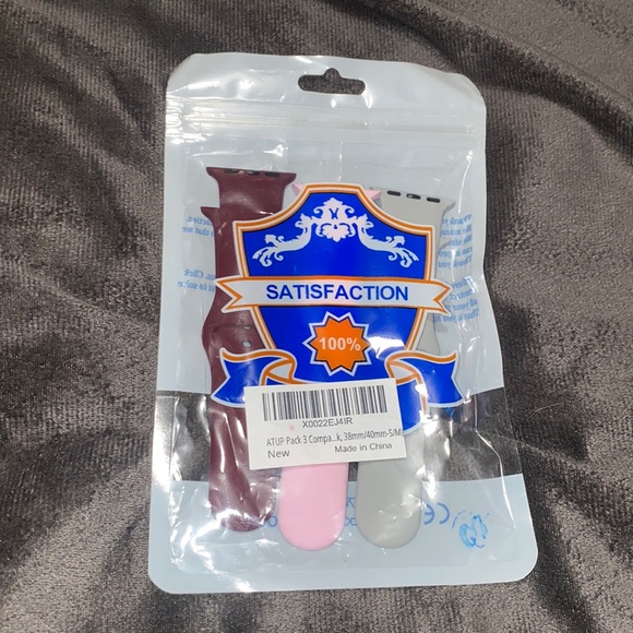 Accessories - 🍒NWT Apple watch bands 38mm/40 mm 3 pack!